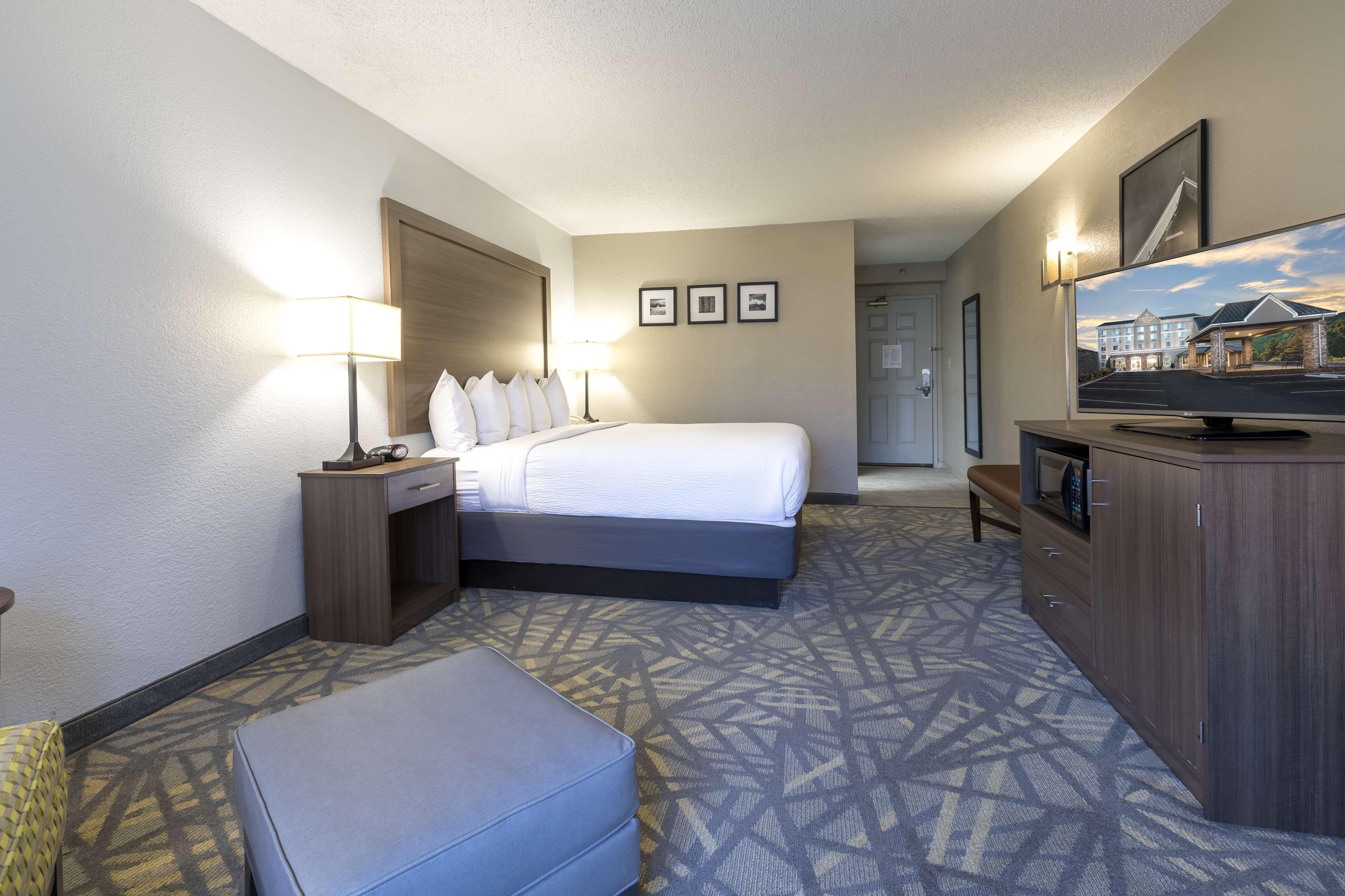 Country Inn & Suites By Radisson Asheville Downtown Tunnel Road Eksteriør bilde