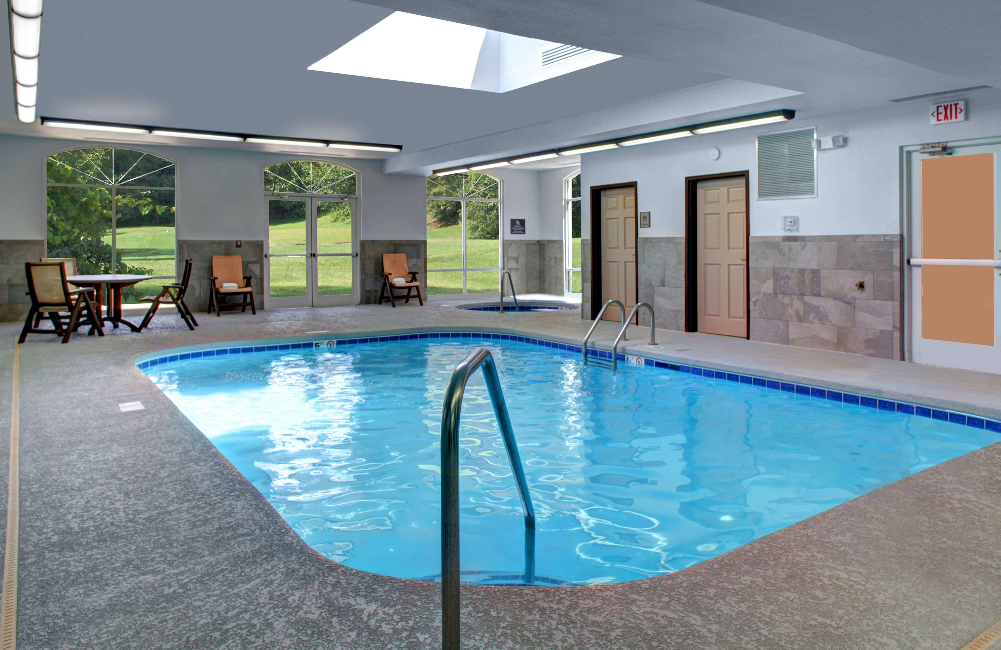 Country Inn & Suites By Radisson Asheville Downtown Tunnel Road Eksteriør bilde
