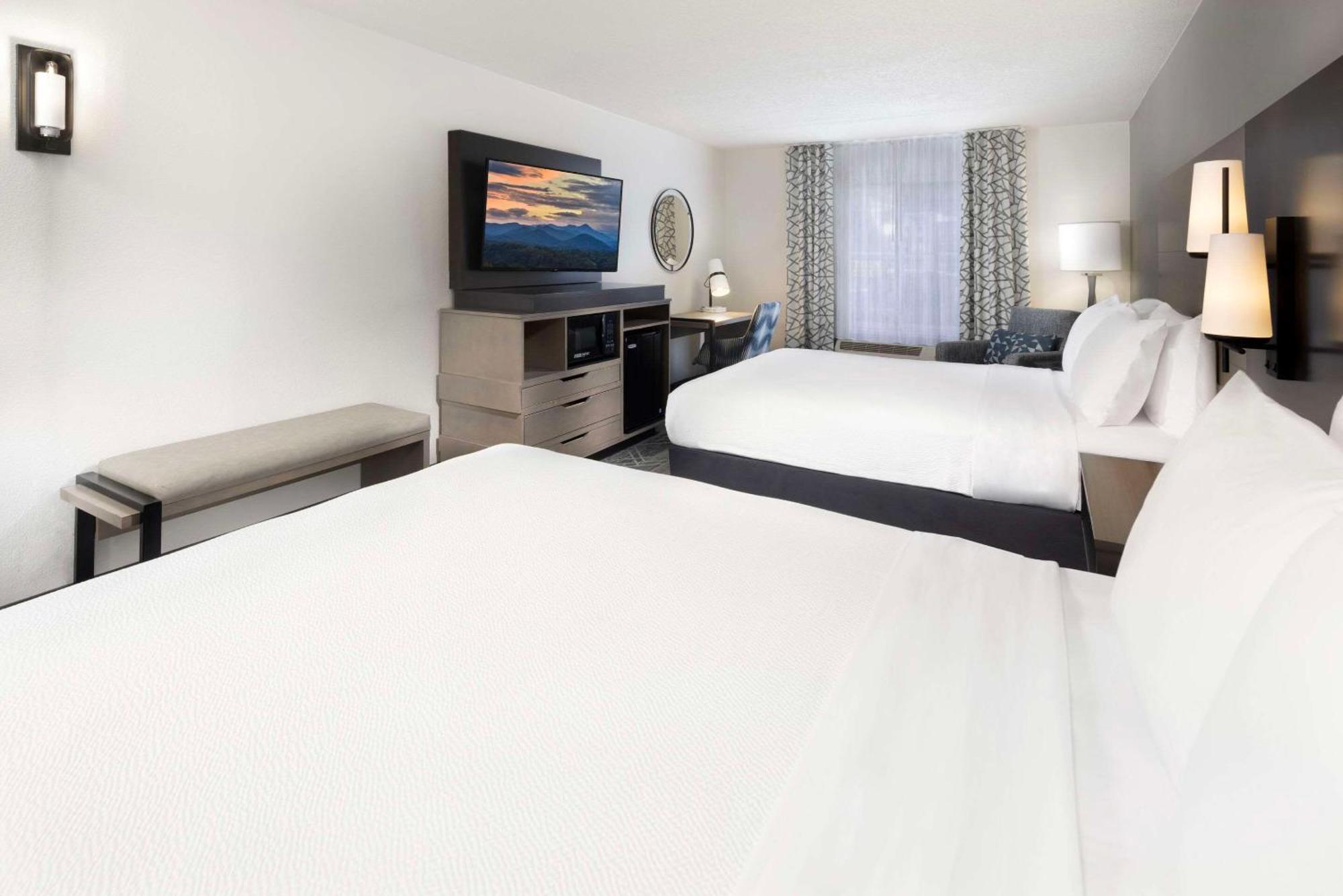 Country Inn & Suites By Radisson Asheville Downtown Tunnel Road Eksteriør bilde
