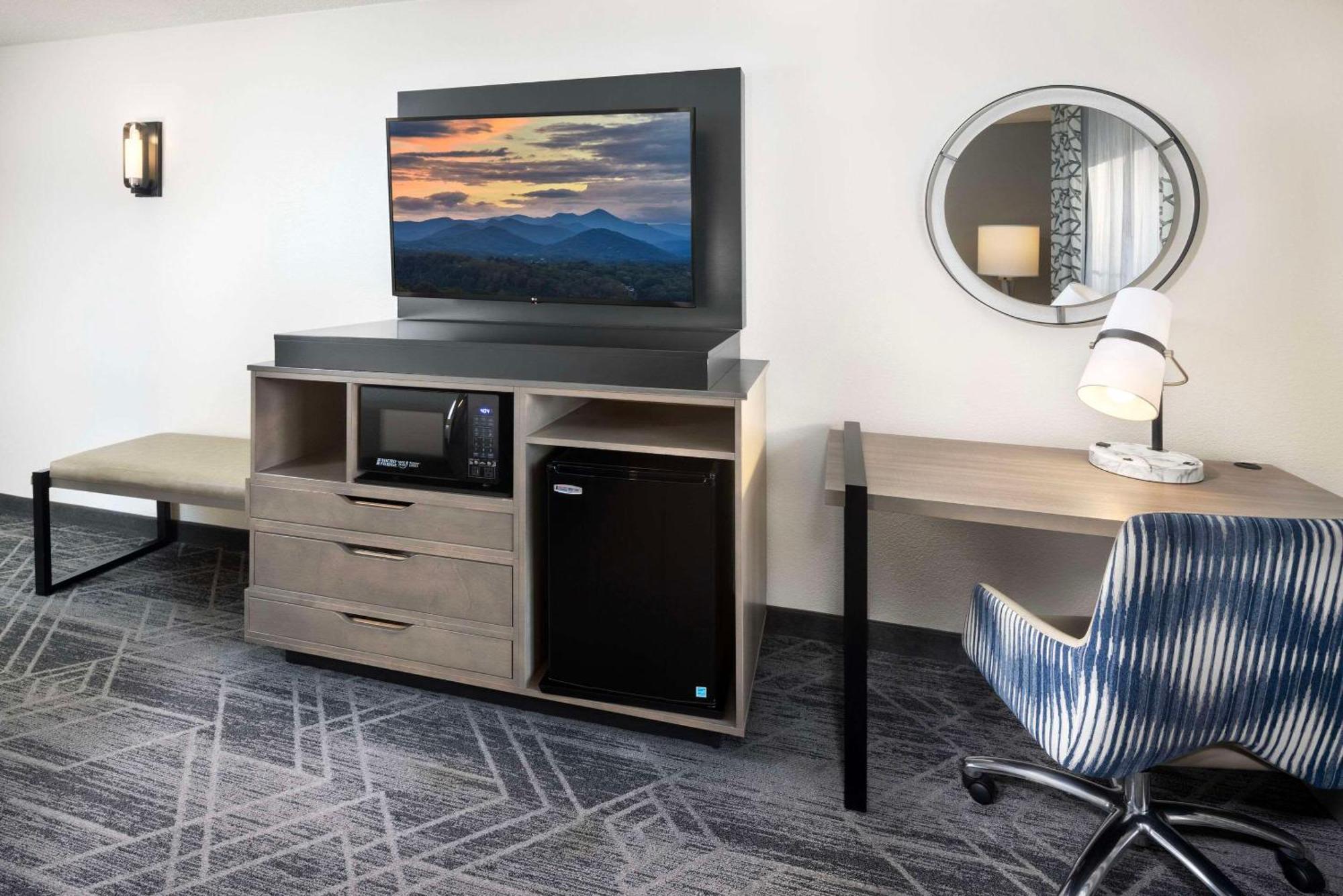 Country Inn & Suites By Radisson Asheville Downtown Tunnel Road Eksteriør bilde